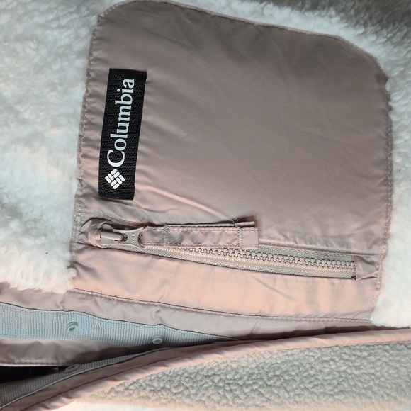 Columbia Lodge Sherpa In Dove Sea Salt Color Medium - Picture 6 of 8